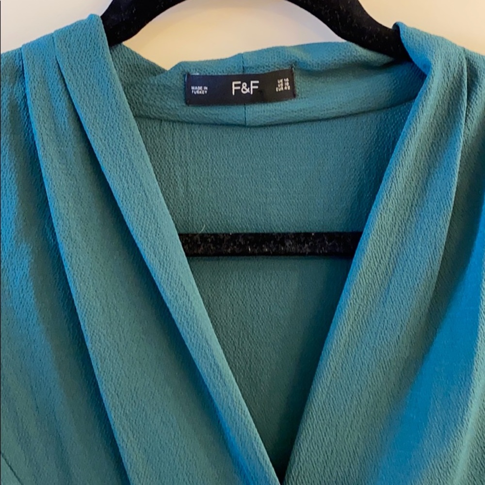 F&F Gorgeous Green 3/4 sleeve Dress - Picture 2 of 7